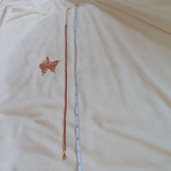 Elegant Pink Crystal Necklace 17.5" - Picture 5 of 5